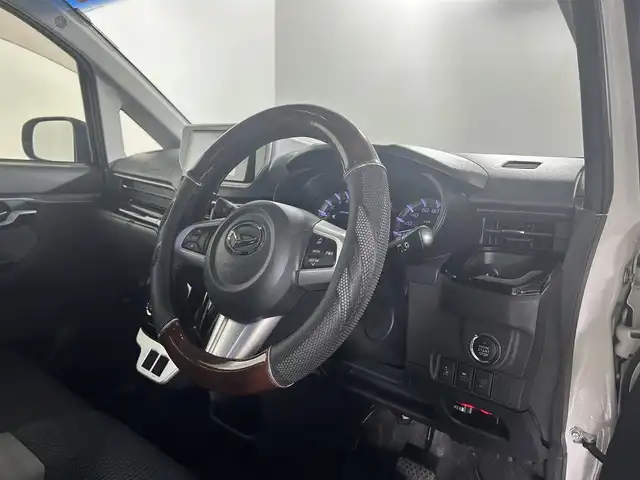 ダイハツ ムーヴ カスタム RS ハイパー SA 佐賀県 2014(平26)年 8.8万km ブラックマイカメタリック/パールホワイトⅢ 2トーン 社外7型ナビ/ＡＭ/ＦＭ/CD/DVD/Bluetooth/フルセグTV/バックカメラ/ETC/衝突被害軽減システム/ターボ/コーナーセンサー/シートヒーター/LEDヘッドライト/フォグランプ/オートエアコン/盗難防止装置/横滑り防止装置/オートライト/スマートキー/スペアキー有/プッシュスタート/USB入力端子/フロアマット/純正15インチアルミホイール/ステアリングスイッチ/本革巻きステアリング/シートカバー/ドアバイザー