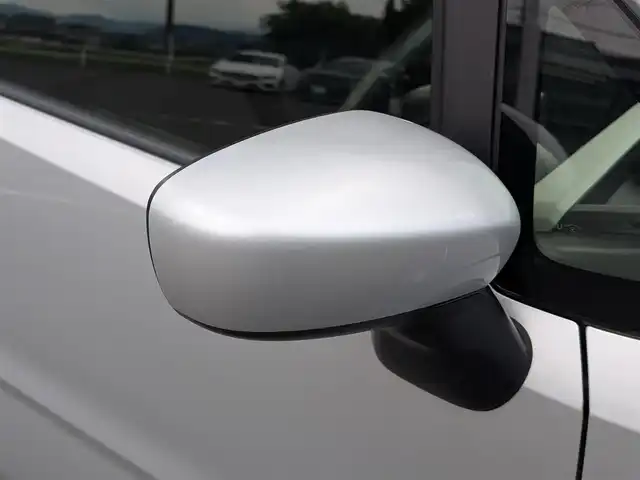 スズキ ワゴンＲ HYBRID FX 福井県 2018(平30)年 6.3万km シルキーシルバーメタリック バックカメラ/運転席シートヒーター/衝突被害軽減システム/パナソニック7インチメモリナビ（CD/BT/AM/FM）/ワンセグテレビ/レーンキープアシスト/横滑り防止装置/盗難防止装置/アイドリングストップ/ダブルエアバッグ/純正フロアマット/スマートキー