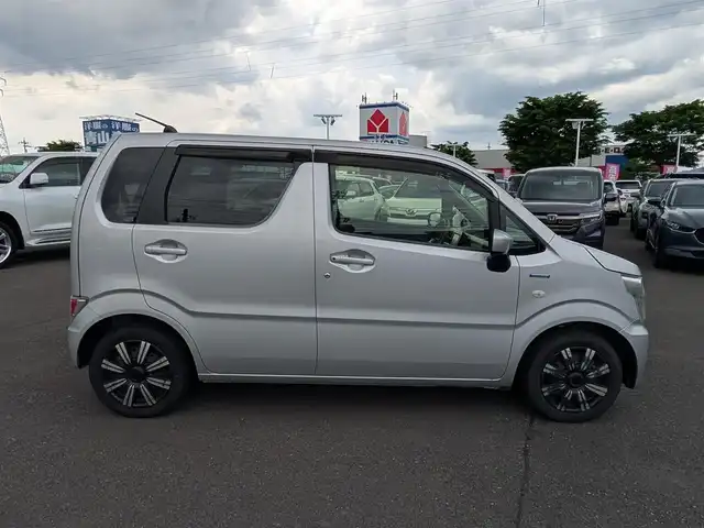 スズキ ワゴンＲ HYBRID FX 福井県 2018(平30)年 6.3万km シルキーシルバーメタリック バックカメラ/運転席シートヒーター/衝突被害軽減システム/パナソニック7インチメモリナビ（CD/BT/AM/FM）/ワンセグテレビ/レーンキープアシスト/横滑り防止装置/盗難防止装置/アイドリングストップ/ダブルエアバッグ/純正フロアマット/スマートキー