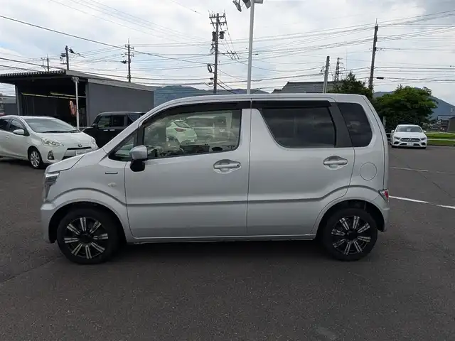 スズキ ワゴンＲ HYBRID FX 福井県 2018(平30)年 6.3万km シルキーシルバーメタリック バックカメラ/運転席シートヒーター/衝突被害軽減システム/パナソニック7インチメモリナビ（CD/BT/AM/FM）/ワンセグテレビ/レーンキープアシスト/横滑り防止装置/盗難防止装置/アイドリングストップ/ダブルエアバッグ/純正フロアマット/スマートキー