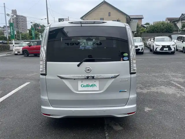 日産 セレナ ハイウェイS S HV Aセーフ 神奈川県 2014(平26)年 6.8万km ブリリアントシルバー 純正8型ナビ（MM514D-L）/・Bluetooth・DVD/・フルセグTV/・アラウンドビューモニター/純正11型フリップダウンモニター/両側電動スライドドア/運転支援システム/・エマージェンシーブレーキ/・踏み間違い防止アシスト/・車線逸脱警報/LEDライト/ビルトインETC/クルーズコントロール/スマートキーX2/新車時手帳、取説