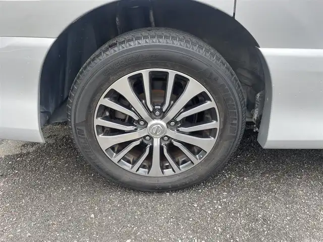 日産 セレナ ハイウェイS S HV Aセーフ 神奈川県 2014(平26)年 6.8万km ブリリアントシルバー 純正8型ナビ（MM514D-L）/・Bluetooth・DVD/・フルセグTV/・アラウンドビューモニター/純正11型フリップダウンモニター/両側電動スライドドア/運転支援システム/・エマージェンシーブレーキ/・踏み間違い防止アシスト/・車線逸脱警報/LEDライト/ビルトインETC/クルーズコントロール/スマートキーX2/新車時手帳、取説