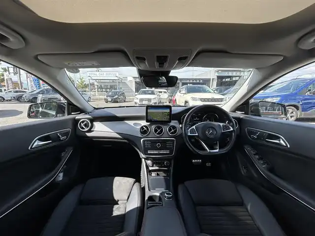 メルセデス・ベンツ ＣＬＡ１８０ Sブレイク AMG スタイル 滋賀県 2017(平29)年 5万km コスモスブラック サンルーフ/AMGプレミアムパッケージ/レーダーセーフティパッケージ/ハーフレザーシート/・前席メモリ付きパワーシート/・前席シートヒーター /harman/kardonサウンド/純正ナビ/（CD/DVD/DTV/BT）/バックカメラ/ETC/前後コーナーセンサー/純正LEDヘッドライト/純正18インチAW