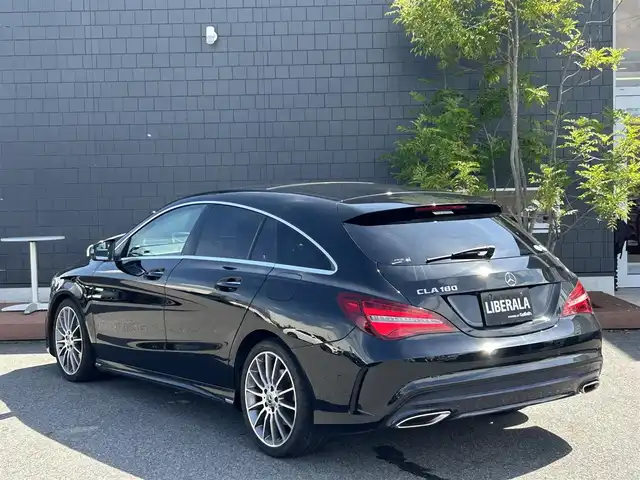 メルセデス・ベンツ ＣＬＡ１８０ Sブレイク AMG スタイル 滋賀県 2017(平29)年 5万km コスモスブラック サンルーフ/AMGプレミアムパッケージ/レーダーセーフティパッケージ/ハーフレザーシート/・前席メモリ付きパワーシート/・前席シートヒーター /harman/kardonサウンド/純正ナビ/（CD/DVD/DTV/BT）/バックカメラ/ETC/前後コーナーセンサー/純正LEDヘッドライト/純正18インチAW