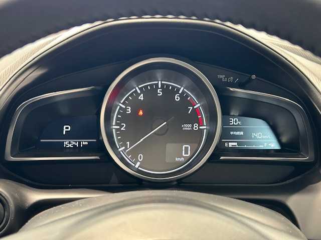 マツダ ＣＸ－３ 15S ツーリング 宮城県 2022(令4)年 1.6万km ジェットブラックマイカ ワンオーナー/純正ナビ/アラウンドビューモニター/フルセグTV/Bluetooth、CD、DVD/スマートブレーキサポート/追従機能付きクルーズコントロール/ブラインドスポットモニター/車線逸脱警報システム/前後コーナーセンサー/ヘッドアップディスプレイ/オートマチックハイビーム/MTモード付きAT/交通標識認識システム/パーキングセンサー/プッシュスタート/LEDヘッドライト/オートライト/純正ビルトインETC/純正アルミホイール/純正フロアマット/USB入力端子/アイドリングストップ/横滑り防止装置/アンチロック・ブレーキ・システム