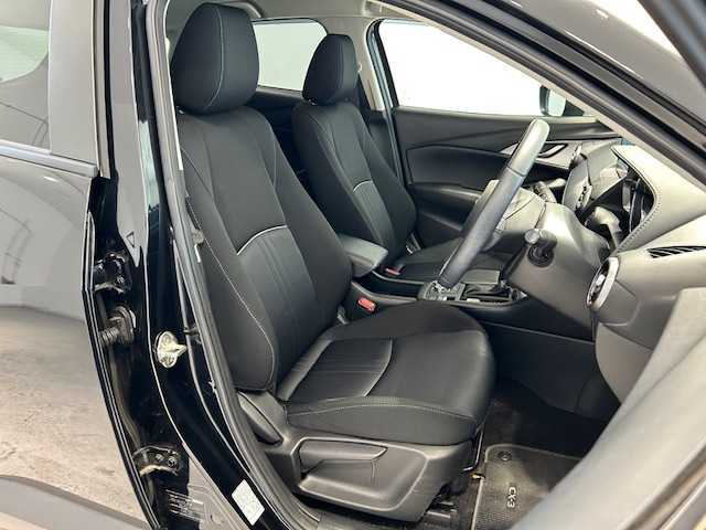 マツダ ＣＸ－３ 15S ツーリング 宮城県 2022(令4)年 1.6万km ジェットブラックマイカ ワンオーナー/純正ナビ/アラウンドビューモニター/フルセグTV/Bluetooth、CD、DVD/スマートブレーキサポート/追従機能付きクルーズコントロール/ブラインドスポットモニター/車線逸脱警報システム/前後コーナーセンサー/ヘッドアップディスプレイ/オートマチックハイビーム/MTモード付きAT/交通標識認識システム/パーキングセンサー/プッシュスタート/LEDヘッドライト/オートライト/純正ビルトインETC/純正アルミホイール/純正フロアマット/USB入力端子/アイドリングストップ/横滑り防止装置/アンチロック・ブレーキ・システム