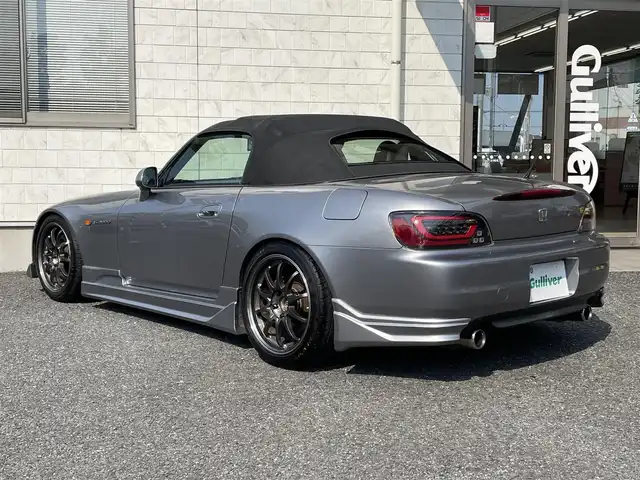 ホンダ Ｓ２０００ 埼玉県 2000(平12)年 6.9万km シルバーストーンメタリック ETC/社外CDプレイヤー(カロッツェリア)/社外オーディオ(カロッツェリア)/社外エアロ(F・S・R)(C-WEST)/車高調(TEIN)/MOMOステアリング/社外17インチAW(RAYS)(センターキャップなし)/ミラー型レーダー探知機(ASSURA)/Defi2連メーター/社外テールランプ/純正部品(サス・テールランプ・ステアリング)/純正16インチAW(F205/55/R16・R225/55/R16)/HIDヘッドライト/スペアタイヤ/保証書/取扱説明書/記録簿H12、R1、R3、R5