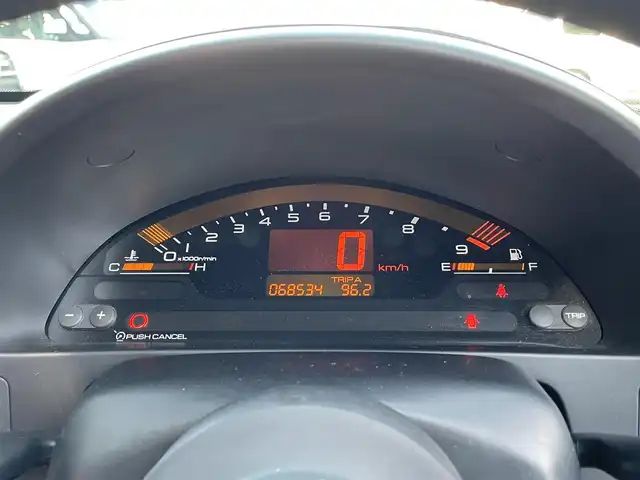 ホンダ Ｓ２０００ 埼玉県 2000(平12)年 6.9万km シルバーストーンメタリック ETC/社外CDプレイヤー(カロッツェリア)/社外オーディオ(カロッツェリア)/社外エアロ(F・S・R)(C-WEST)/車高調(TEIN)/MOMOステアリング/社外17インチAW(RAYS)(センターキャップなし)/ミラー型レーダー探知機(ASSURA)/Defi2連メーター/社外テールランプ/純正部品(サス・テールランプ・ステアリング)/純正16インチAW(F205/55/R16・R225/55/R16)/HIDヘッドライト/スペアタイヤ/保証書/取扱説明書/記録簿H12、R1、R3、R5