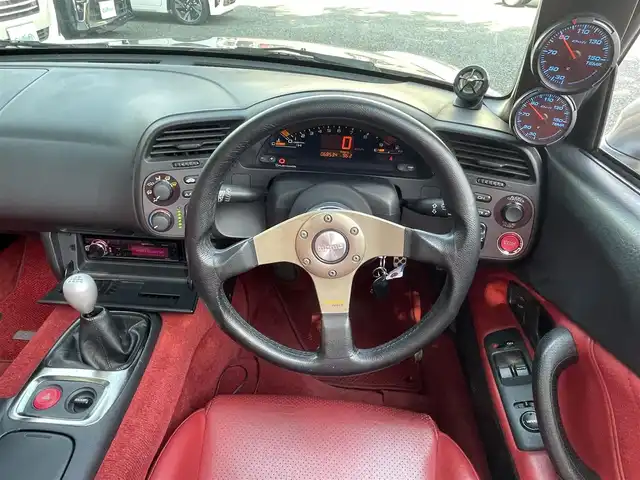 ホンダ Ｓ２０００ 埼玉県 2000(平12)年 6.9万km シルバーストーンメタリック ETC/社外CDプレイヤー(カロッツェリア)/社外オーディオ(カロッツェリア)/社外エアロ(F・S・R)(C-WEST)/車高調(TEIN)/MOMOステアリング/社外17インチAW(RAYS)(センターキャップなし)/ミラー型レーダー探知機(ASSURA)/Defi2連メーター/社外テールランプ/純正部品(サス・テールランプ・ステアリング)/純正16インチAW(F205/55/R16・R225/55/R16)/HIDヘッドライト/スペアタイヤ/保証書/取扱説明書/記録簿H12、R1、R3、R5