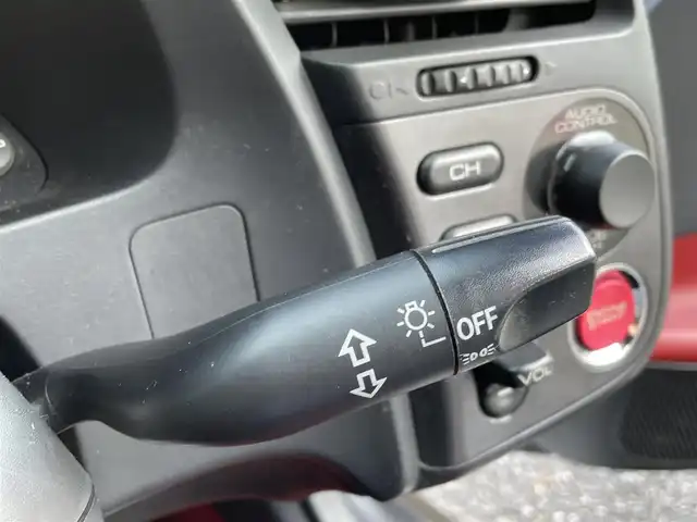ホンダ Ｓ２０００ 埼玉県 2000(平12)年 6.9万km シルバーストーンメタリック ETC/社外CDプレイヤー(カロッツェリア)/社外オーディオ(カロッツェリア)/社外エアロ(F・S・R)(C-WEST)/車高調(TEIN)/MOMOステアリング/社外17インチAW(RAYS)(センターキャップなし)/ミラー型レーダー探知機(ASSURA)/Defi2連メーター/社外テールランプ/純正部品(サス・テールランプ・ステアリング)/純正16インチAW(F205/55/R16・R225/55/R16)/HIDヘッドライト/スペアタイヤ/保証書/取扱説明書/記録簿H12、R1、R3、R5
