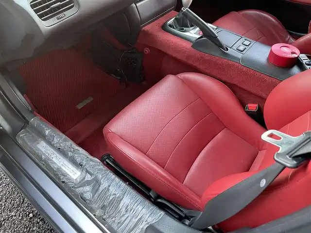 ホンダ Ｓ２０００ 埼玉県 2000(平12)年 6.9万km シルバーストーンメタリック ETC/社外CDプレイヤー(カロッツェリア)/社外オーディオ(カロッツェリア)/社外エアロ(F・S・R)(C-WEST)/車高調(TEIN)/MOMOステアリング/社外17インチAW(RAYS)(センターキャップなし)/ミラー型レーダー探知機(ASSURA)/Defi2連メーター/社外テールランプ/純正部品(サス・テールランプ・ステアリング)/純正16インチAW(F205/55/R16・R225/55/R16)/HIDヘッドライト/スペアタイヤ/保証書/取扱説明書/記録簿H12、R1、R3、R5