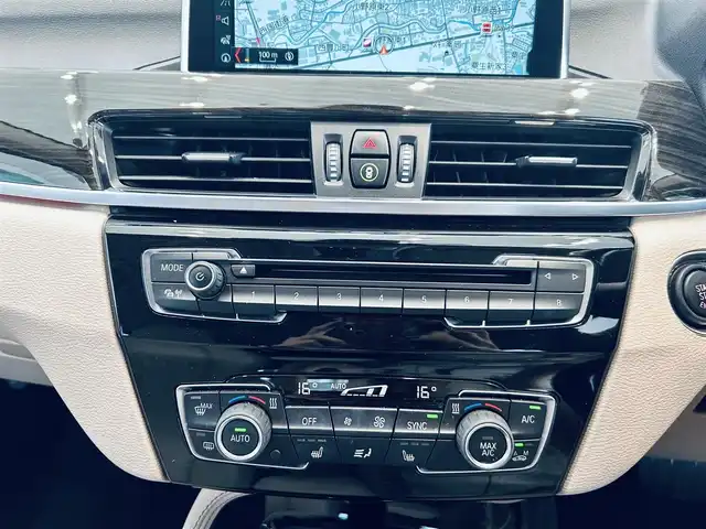 ＢＭＷ Ｘ１ xDrive 18d xライン 大阪府 2018(平30)年 2.7万km パール ベージュレザー/パワーシート/Dシートメモリ/シートヒーター/ACC/HUD/インテリジェントセーフティ/純正ナビ/バックカメラ/純正19インチAW/LEDヘッドライト/電動リアゲート/クリアランスソナー