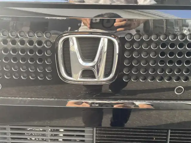 ホンダ Ｎ ＢＯＸ 長崎県 2024(令6)年 0.1万km クリスタルブラックパール ・プッシュスタート/・純正ディスプレオオーディオ（AM/FM）/・ブルートゥース/・クルーズコントロール（追従機能有）/・ハンドルスイッチ/・オートライト/・片側パワースライドドア/・横滑り防止装置/・パーキングアシスト/・ブレーキホールド/・スペアキー1本/・衝突軽減ブレーキ/・コーナーセンサー前後/・ドライブレコーダー（前方）/・レーンキープアシスト/・USB/・充電Cタイプ