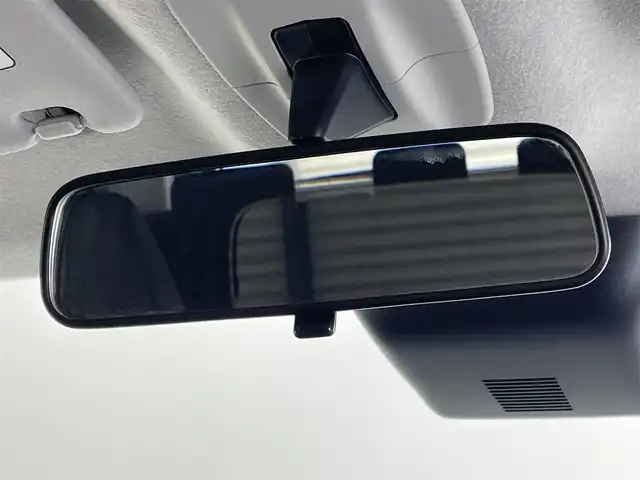 トヨタ ルーミー カスタムG 茨城県 2021(令3)年 3.1万km パールホワイトⅢ 純正ナビ/バックメラ/フルセグ/USB/HDMI/純正フリップダウンモニター/衝突被害軽減ブレーキ/車線逸脱抑制装置/レーダークルーズコントロール/オートマチックハイビーム/クリアランスソナー/両側電動スライドドア/ドラレコ/シートヒーター/純正14インチAW/LEDヘッドライト/スマートキー