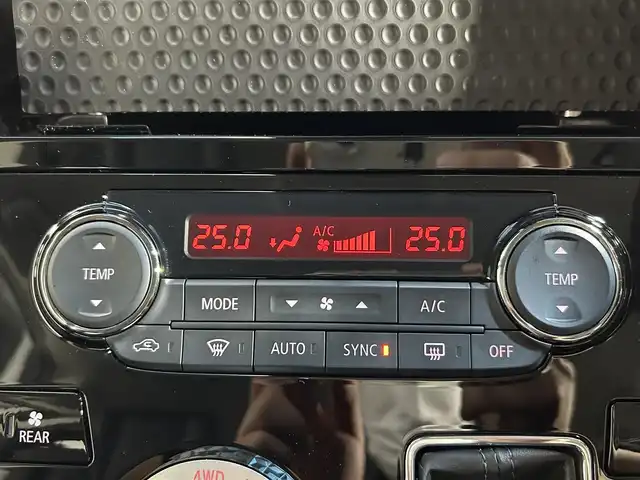 三菱 デリカＤ：５ シャモニー 大阪府 2025(令7)年 0.1千km グラファイトグレーメタリック/ブラックマイカ ミラー型全周囲カメラ　両側パワースライドドア　電動リアゲート　ハーフレザーシート　パワーシート　シートヒーター　ハンドルヒーター　BSM 衝突軽減　レーダークルーズ　スマートキー　プッシュスタート　