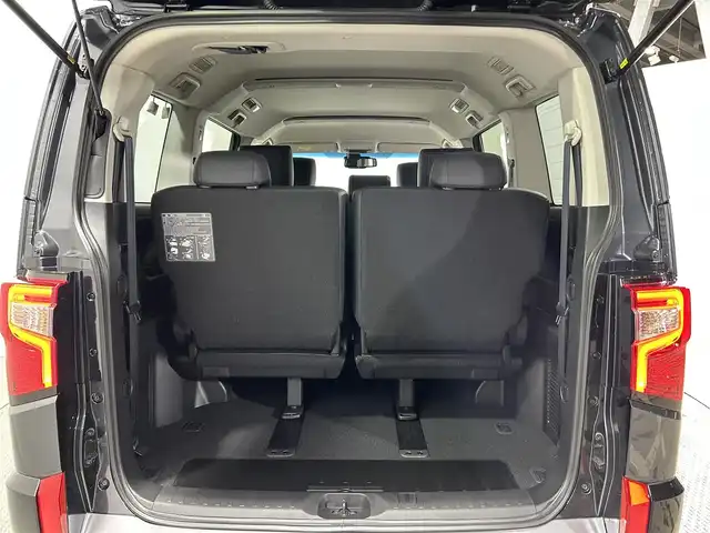 三菱 デリカＤ：５ シャモニー 大阪府 2025(令7)年 0.1千km グラファイトグレーメタリック/ブラックマイカ ミラー型全周囲カメラ　両側パワースライドドア　電動リアゲート　ハーフレザーシート　パワーシート　シートヒーター　ハンドルヒーター　BSM 衝突軽減　レーダークルーズ　スマートキー　プッシュスタート　