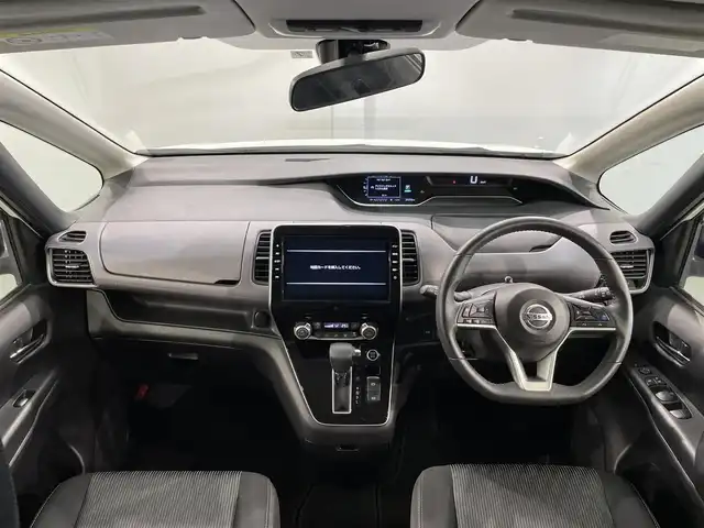 日産 セレナ ハイウェイスター V 愛知県 2021(令3)年 2万km ブリリアントホワイトパール 純正10インチナビ/（Bluetooth/AM/FM/フルセグTV）/フリップダウンモニター/衝突軽減ブレーキ/プロパイロット/両側電動スライドドア/LEDヘッドライト/ETC/バックカメラ/コーナーセンサー/レーンキープアシスト/プッシュスタートボタン/スマートキー/純正16インチＡＷ
