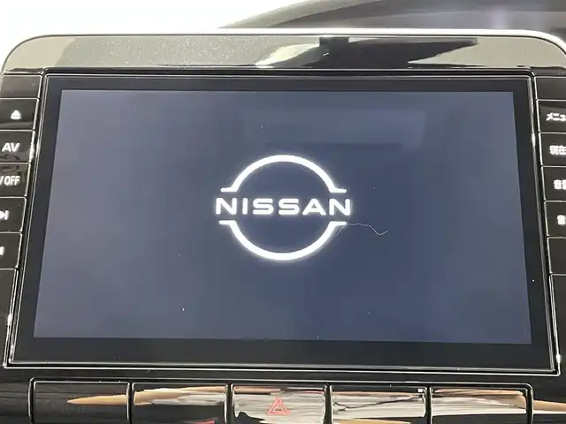 日産 セレナ ハイウェイスター V 愛知県 2021(令3)年 2万km ブリリアントホワイトパール 純正10インチナビ/（Bluetooth/AM/FM/フルセグTV）/フリップダウンモニター/衝突軽減ブレーキ/プロパイロット/両側電動スライドドア/LEDヘッドライト/ETC/バックカメラ/コーナーセンサー/レーンキープアシスト/プッシュスタートボタン/スマートキー/純正16インチＡＷ