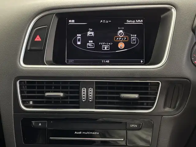 アウディ Ｑ５ 2．0 TFSI クワトロ Sライン 鹿児島県 2016(平28)年 8.7万km グレイシアホワイトメタリック 純正SDナビ/(BT/CD/DVD/AM/FM/フルセグTV)/衝突軽減ブレーキ/ダウンヒルアシストコントロール/クルーズコントロール/レーンキープアシスト/パワーシート/シートメモリー/電動パーキングブレーキ/オートブレーキホールド/パドルシフト/パワーバックドア/アイドリングストップ/4WD/ETC/バックカメラ/純正19インチアルミホイール/純正フロアマット/保証書/取扱説明書