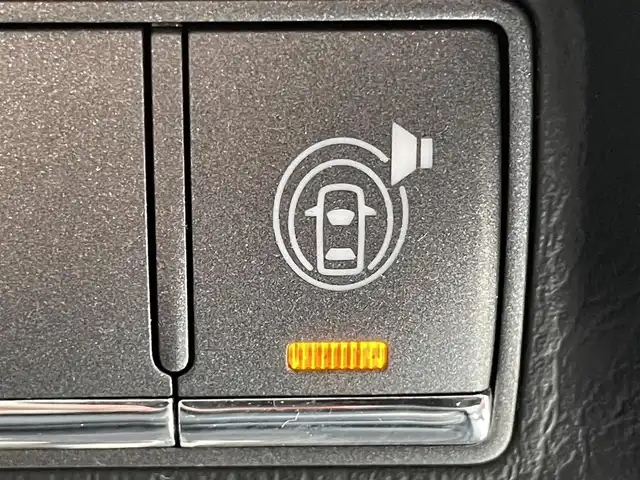 日産 フーガ 250GT タイプP 群馬県 2010(平22)年 7万km クリスタルホワイトパール 純正HDDナビ/　　Bluetooth/フルセグ/CD/DVD/    FM/AM/AUX/セーフティシールドパッケージ/クルーズコントロール/BLITZ車高調/バックカメラ/サイドカメラ/オートライト/レザーシート/全席パワーシート/全席シートヒーター/前席エアーシート/ビルドインETC/スマートキー2本