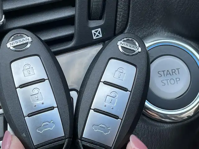 日産 フーガ 250GT タイプP 群馬県 2010(平22)年 7万km クリスタルホワイトパール 純正HDDナビ/　　Bluetooth/フルセグ/CD/DVD/    FM/AM/AUX/セーフティシールドパッケージ/クルーズコントロール/BLITZ車高調/バックカメラ/サイドカメラ/オートライト/レザーシート/全席パワーシート/全席シートヒーター/前席エアーシート/ビルドインETC/スマートキー2本
