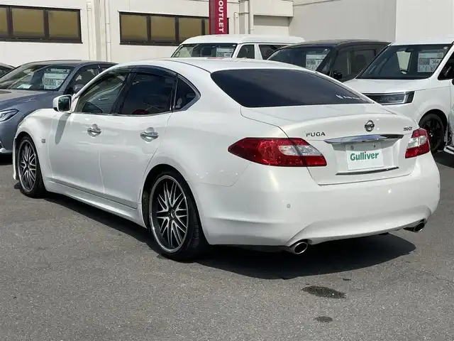日産 フーガ 250GT タイプP 群馬県 2010(平22)年 7万km クリスタルホワイトパール 純正HDDナビ/　　Bluetooth/フルセグ/CD/DVD/    FM/AM/AUX/セーフティシールドパッケージ/クルーズコントロール/BLITZ車高調/バックカメラ/サイドカメラ/オートライト/レザーシート/全席パワーシート/全席シートヒーター/前席エアーシート/ビルドインETC/スマートキー2本