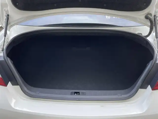日産 フーガ 250GT タイプP 群馬県 2010(平22)年 7万km クリスタルホワイトパール 純正HDDナビ/　　Bluetooth/フルセグ/CD/DVD/    FM/AM/AUX/セーフティシールドパッケージ/クルーズコントロール/BLITZ車高調/バックカメラ/サイドカメラ/オートライト/レザーシート/全席パワーシート/全席シートヒーター/前席エアーシート/ビルドインETC/スマートキー2本