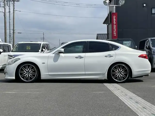 日産 フーガ 250GT タイプP 群馬県 2010(平22)年 7万km クリスタルホワイトパール 純正HDDナビ/　　Bluetooth/フルセグ/CD/DVD/    FM/AM/AUX/セーフティシールドパッケージ/クルーズコントロール/BLITZ車高調/バックカメラ/サイドカメラ/オートライト/レザーシート/全席パワーシート/全席シートヒーター/前席エアーシート/ビルドインETC/スマートキー2本