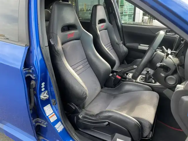 スバル インプレッサ ＷＲＸ STi 東京都 2009(平21)年 7.8万km WRブルーマイカ メーカーＯＰレカロシート/ＨＫＳマフラー/ＨＫＳハイパーＭＡＸ車高調キット/ＳＴＩフロントアンダースポイラー/社外ＬＥＤテールレンズ/ゼロスポーツリヤバンパー/ゼロスポーツエアクリーナー/Ｄｅｆｉブーストメーター/ＭＯＭＯステアリング/Ｐｉｖｏｔスロットルコントローラー/ディスプレイオーディオ/ＥＴＣ2.0/ドライブレコーダー/ＨＩＤヘッドライト/ゼロスポーツフロアマット/プッシュスタート/スマートキー