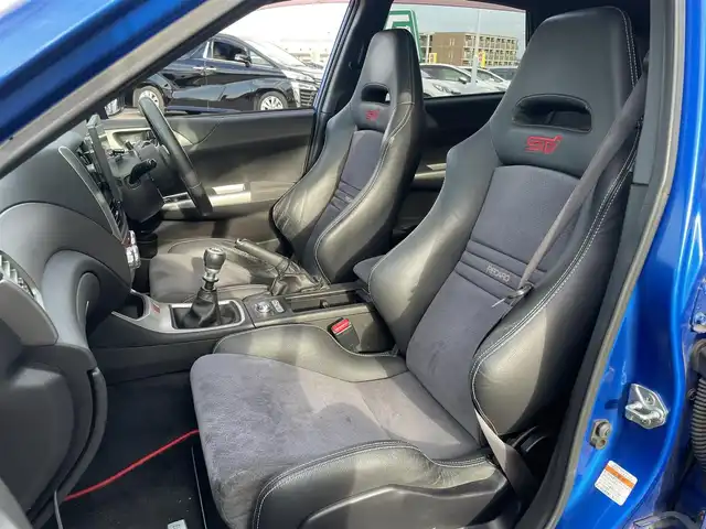 スバル インプレッサ ＷＲＸ STi 東京都 2009(平21)年 7.8万km WRブルーマイカ メーカーＯＰレカロシート/ＨＫＳマフラー/ＨＫＳハイパーＭＡＸ車高調キット/ＳＴＩフロントアンダースポイラー/社外ＬＥＤテールレンズ/ゼロスポーツリヤバンパー/ゼロスポーツエアクリーナー/Ｄｅｆｉブーストメーター/ＭＯＭＯステアリング/Ｐｉｖｏｔスロットルコントローラー/ディスプレイオーディオ/ＥＴＣ2.0/ドライブレコーダー/ＨＩＤヘッドライト/ゼロスポーツフロアマット/プッシュスタート/スマートキー