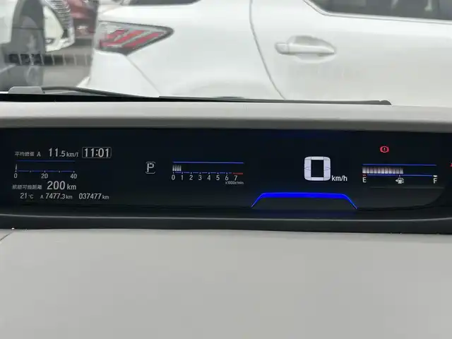 ホンダ フリード G ホンダセンシング 群馬県 2022(令4)年 3.8万km プラチナホワイトパール Sパッケージ/ナビ装着用スペシャルパッケージ/カロッツェリアナビ/CD・DVD・SD/Bluetooth・フルセグTV/10.2型フリップダウンモニター/両側パワースライドドア/バックカメラ/前後ドライブレコーダー/ビルトインETC/前席シートヒーター/クルーズコントロール/横滑り防止装置/レーンキープアシスト/衝突軽減ブレーキ/アイドリングストップ/純正アルミホイール/LEDヘッドライト/オートリトラミラー/センターテーブル/取説・保証書/スマートキー×2