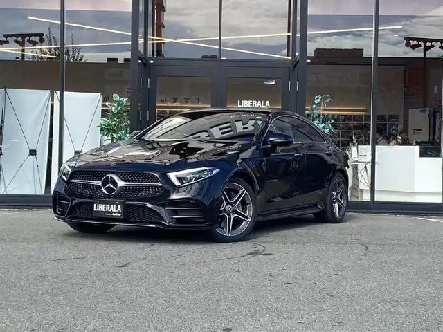 メルセデス・ベンツ ＣＬＳ２２０ｄ スポーツ エクスクルーシブPKG 福岡県 2021(令3)年 1万km オブシディアンブラック ・サンルーフ/・Brumesterサウンド/・エアサスペンション/・アダプティブクルーズコントロール/・純正ナビ/Bluetooth/USB/フルセグTV/・全方位カメラ/・黒革シート/シートヒーター/エアシート/・前席パワーシート/メモリーシート/・純正ドライブレコーダー/・ETC/・純正19AW/・LEDライト/・取扱説明書/・保証書/・スペアキー