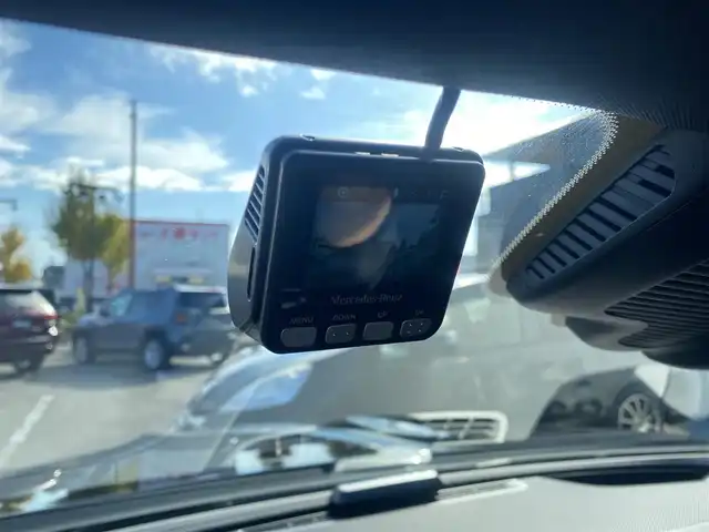 メルセデス・ベンツ ＣＬＳ２２０ｄ スポーツ エクスクルーシブPKG 福岡県 2021(令3)年 1万km オブシディアンブラック ・サンルーフ/・Brumesterサウンド/・エアサスペンション/・アダプティブクルーズコントロール/・純正ナビ/Bluetooth/USB/フルセグTV/・全方位カメラ/・黒革シート/シートヒーター/エアシート/・前席パワーシート/メモリーシート/・純正ドライブレコーダー/・ETC/・純正19AW/・LEDライト/・取扱説明書/・保証書/・スペアキー