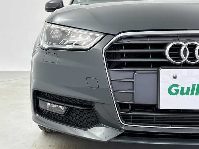 アウディ Ａ１ SB 1.4TFSI シリンダーオンデマンドスポーツ 奈良県 2016(平28)年 2.4万km ナノグレー/フロレットシルバーM 純正ナビ/（CD＆DVD＆BT）/オートライト/HIDライト/フォグランプ/ドライブアシスト/スマートキー/プッシュスタート/純正アルミホイール/アイドリングストップ/ABS/横滑り防止装置