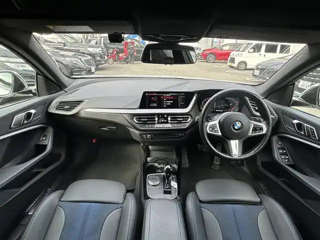 ＢＭＷ ２１８ｉ