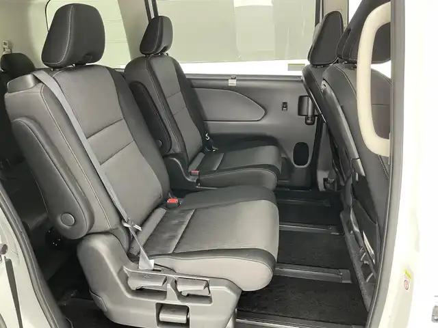 日産 セレナ e－パワー ハイウェイスター V 愛知県 2020(令2)年 7.4万km ブリリアントホワイトパール 純正１０型ナビ　フルセグＴＶ　全方位カメラ　プロパイロット　セーフティパックＢ　パーキングアシスト　エマージェンシーブレーキ　衝突軽減　追従クルコン　ハンドル支援　両側パワスラ　純正ドラレコ　ステアリングヒーター　電動パーキングブレーキ　禁煙車