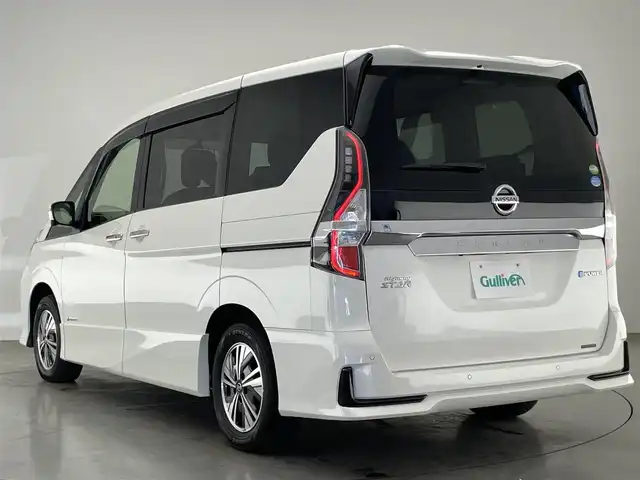 日産 セレナ e－パワー ハイウェイスター V 愛知県 2020(令2)年 7.4万km ブリリアントホワイトパール 純正１０型ナビ　フルセグＴＶ　全方位カメラ　プロパイロット　セーフティパックＢ　パーキングアシスト　エマージェンシーブレーキ　衝突軽減　追従クルコン　ハンドル支援　両側パワスラ　純正ドラレコ　ステアリングヒーター　電動パーキングブレーキ　禁煙車