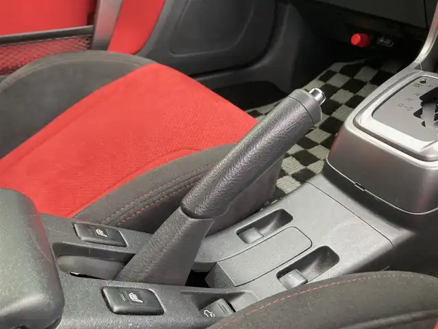 ダイハツ コペン セロS 静岡県 2019(令1)年 3.8万km ブリティッシュグリーンマイカ エンジンスタートボタン/取扱説明書/パワーステアリング/パワーウィンドウ/アイドリングストップ/MTモード付きAT/オートエアコン/USB入力端子/ETC/ナビ(CD.DVD.BT.フルセグ)/ドライブレコーダー/純正フロアマット/純正アルミホイール/ABS/横滑り防止装置/LEDライト/Wエアバック