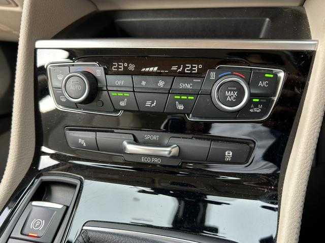 ＢＭＷ ２１８ｄ アクティブツアラー ラグジュアリー 埼玉県 2020(令2)年 5.2万km メディテラニアンブルー ベージュ革シート　/純正ナビ　/ＨＵＤ　/Ｂｌｕｅｔｏｏｔｈ接続　/バックカメラ　/パワーシート　/シートヒーター　/ドラレコ　/ＥＴＣ　/電動リアゲート　/ＬＥＤヘッドライト　/インテリジェントセーフティ
