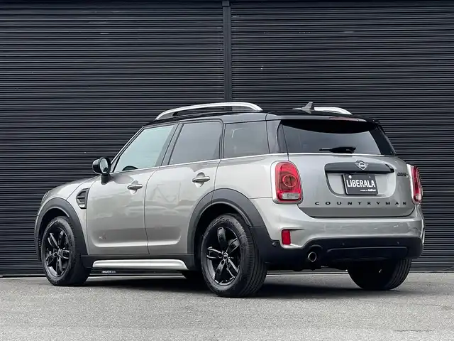ＭＩＮＩ ミニ クロスオーバー クーパー D オール4 山梨県 2018(平30)年 4.3万km メルティングシルバーM 純正HDDナビ/Bluetooth/バックカメラ/社外TVチューナー/PDC/インテリジェントセーフティ/ACC/電動テールゲート/シートヒーター/ETC/規格外純正17インチAW