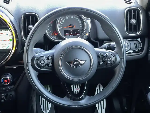 ＭＩＮＩ ミニ クロスオーバー クーパー D オール4 山梨県 2018(平30)年 4.3万km メルティングシルバーM 純正HDDナビ/Bluetooth/バックカメラ/社外TVチューナー/PDC/インテリジェントセーフティ/ACC/電動テールゲート/シートヒーター/ETC/規格外純正17インチAW