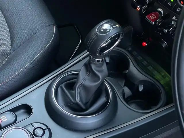 ＭＩＮＩ ミニ クロスオーバー クーパー D オール4 山梨県 2018(平30)年 4.3万km メルティングシルバーM 純正HDDナビ/Bluetooth/バックカメラ/社外TVチューナー/PDC/インテリジェントセーフティ/ACC/電動テールゲート/シートヒーター/ETC/規格外純正17インチAW
