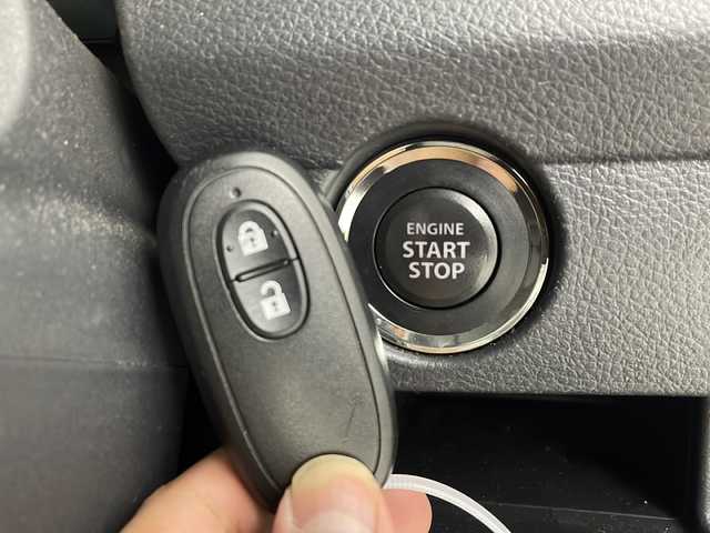スズキ ハスラー タフワイルド 群馬県 2018(平30)年 6.2万km オフブルーメタリック/ブラック 2トーン 純正８型ナビ　フルセグＴＶ　全周囲カメラ　前席シートヒーター　衝突被害軽減ブレーキ　レーンアシスト　アイドリングストップ　ハーフレザーシート　ＨＩＤヘットランプ　オートライト　スマートキー　禁煙車