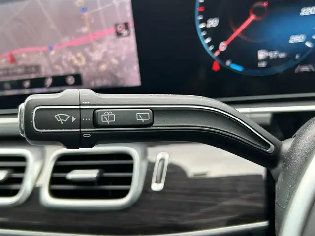 メルセデス・ベンツ ＧＬＥ３００ｄ 4MATIC 宮崎県 2020(令2)年 4万km イリジウムシルバー 純正ナビ/・Bluetooth/・USB/・CarPlay/パノラミックスライディングルーフ/レーダーセーフティパッケージ/アダプティブクルーズコントロール/前後ドライブレコーダー/360°カメラ/電動リアゲート/アンビエントライト/ロケイターライティング/ブラックレザーシート/・全席パワーシート/ETC2.0/保証書/取扱説明書