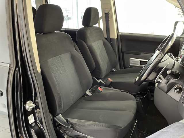 三菱 デリカＤ：５ D－Power package 新潟県 2014(平26)年 13.2万km ダイヤモンドブラックマイカ ターボ/４WD/両側パワスラ/社外ナビ/ワンセグ/社外アルミ/スマートキー/前席シートヒーター/MTモード付AT/プッシュスタート/クルーズコントロール/ヒルスタートアシスト/センターデフロック/ステアリングスイッチ/ETC/パドルシフト/社外フロアマット/オートライト/ダブルオートエアコン/パワーステアリング/パワーウィンドウ/横滑り防止/盗難防止装置/寒冷地仕様/電動格納ウィンカーミラー/保証書/取扱説明書/記録簿