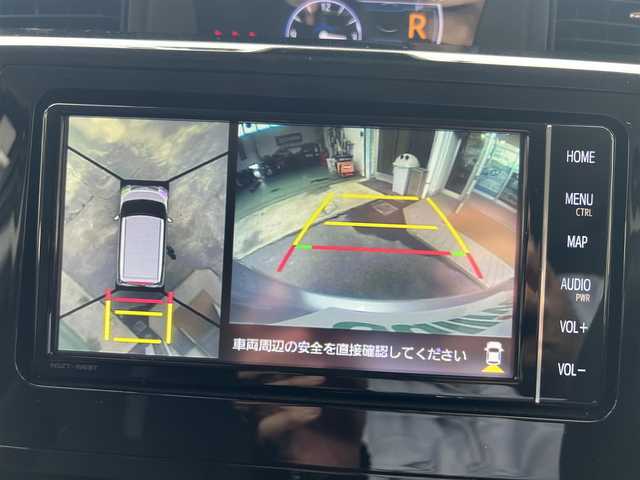 トヨタ ルーミー カスタムG 鹿児島県 2022(令4)年 1.4万km ブライトシルバーM ワンオーナー/スマートアシスト/　・衝突回避支援ブレーキ/　・車線逸脱警報/　・アダプティブクルーズコントロール/　・コーナーセンサー/　・誤発進抑制機能　他/アラウンドビューモニタ/純正7インチメモリナビ　NSZT-W68T/　・DVD・SD・Bluetooth・地デジ/ETC/コムテック前後ドラレコ　DC-DR652/純正12インチフリップダウンモニタ　V12T-R68C/両側ウェルカムパワースライドドア/純正LEDヘッドライト/純正LEDフォグライト/オートライト/前席シートヒーター/運転席・助手席シートバックテーブル/リアサンシェード/革巻きステアリング/ステアリングスイッチ/パワーモードスイッチ/純正14インチアルミホイール/充電用USB端子Type-A１口/電動オート格納ウインカー付ドアミラー/純正フロアマット/純正ドアバイザー/取扱説明書・新車保証書/スマートキー×2本/フリップダウンモニタ用リモコン