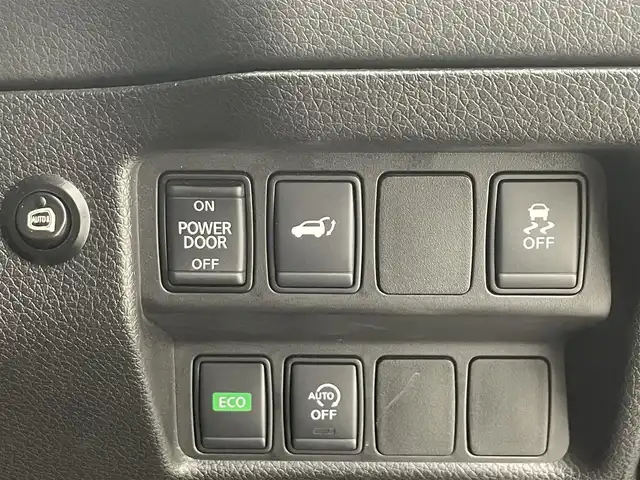 日産 エクストレイル 20X 大分県 2017(平29)年 7.3万km ダイヤモンドブラック 禁煙車/純正９インチナビ/（AM/FM/CD/DVD/フルセグTV/Bluetooth）/バックカメラ/サンルーフ/コーナーセンサー/パワーバックドア/アイドリングストップ/プッシュスタート/スマートキー/ハーフレザーシート/横滑り防止装置/フォグランプ