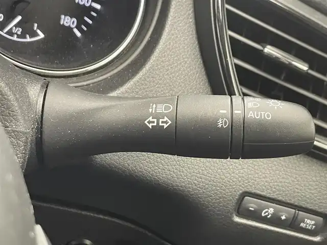 日産 エクストレイル 20X 大分県 2017(平29)年 7.3万km ダイヤモンドブラック 禁煙車/純正９インチナビ/（AM/FM/CD/DVD/フルセグTV/Bluetooth）/バックカメラ/サンルーフ/コーナーセンサー/パワーバックドア/アイドリングストップ/プッシュスタート/スマートキー/ハーフレザーシート/横滑り防止装置/フォグランプ