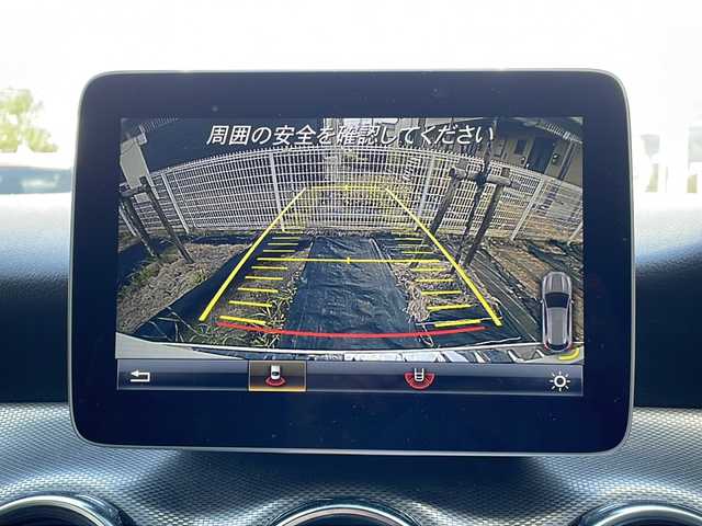 メルセデス・ベンツ ＧＬＡ２２０ 4マチック 長野県 2018(平30)年 6.8万km パール ４WD/純正メモリナビ/　(FM/AM/フルセグTV/CD/DVD/Bluetooth）/バックカメラ/Harman Kardonオーディオ/MTモード付AT/前後ドライブレコーダー/パドルシフト/ステアリングスイッチ/パワーシート/シートヒーター/サンルーフ/電動リアゲート/クルーズコントロール/クリアランスソナー/ダウンヒルアシスト/衝突被害軽減ブレーキ/純正アルミホイール/純正フロアマット/ビルトインETC/スマートキー/スペアキー/アイドリングストップ/プッシュスタート/パワーステアリング/パワーウインドウ