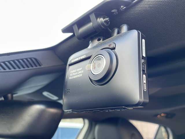 メルセデス・ベンツ ＧＬＡ２２０ 4マチック 長野県 2018(平30)年 6.8万km パール ４WD/純正メモリナビ/　(FM/AM/フルセグTV/CD/DVD/Bluetooth）/バックカメラ/Harman Kardonオーディオ/MTモード付AT/前後ドライブレコーダー/パドルシフト/ステアリングスイッチ/パワーシート/シートヒーター/サンルーフ/電動リアゲート/クルーズコントロール/クリアランスソナー/ダウンヒルアシスト/衝突被害軽減ブレーキ/純正アルミホイール/純正フロアマット/ビルトインETC/スマートキー/スペアキー/アイドリングストップ/プッシュスタート/パワーステアリング/パワーウインドウ